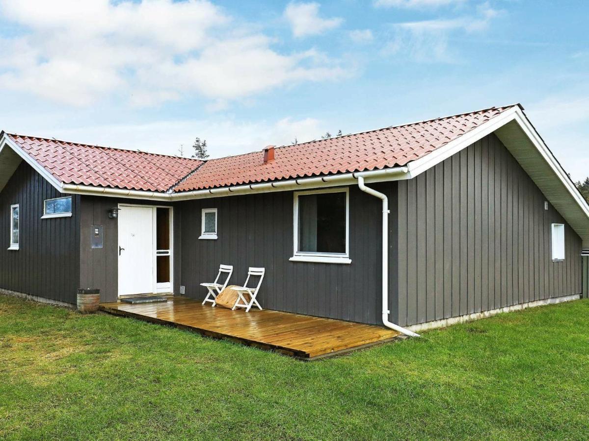 Holiday Home Lokken X Экстерьер фото